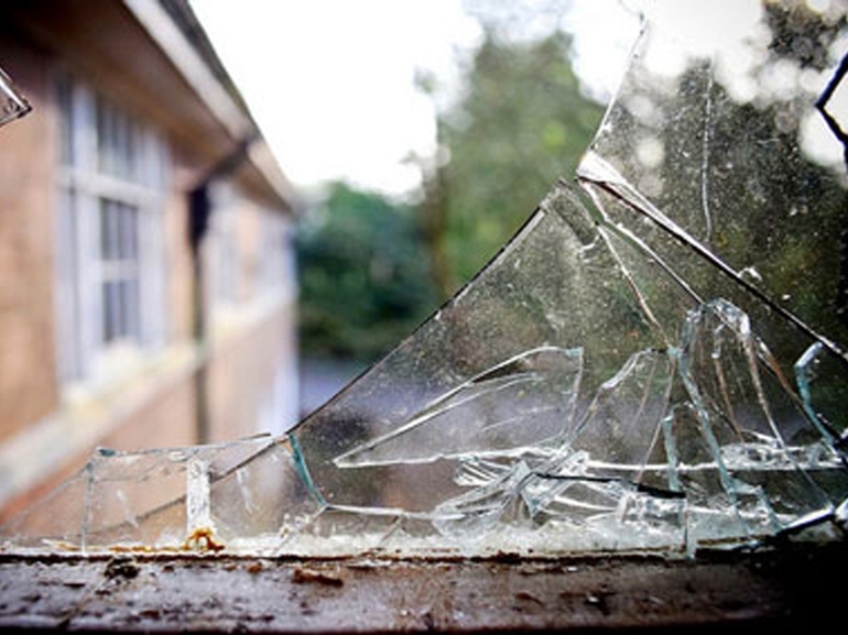 Разбитое окно сонник 