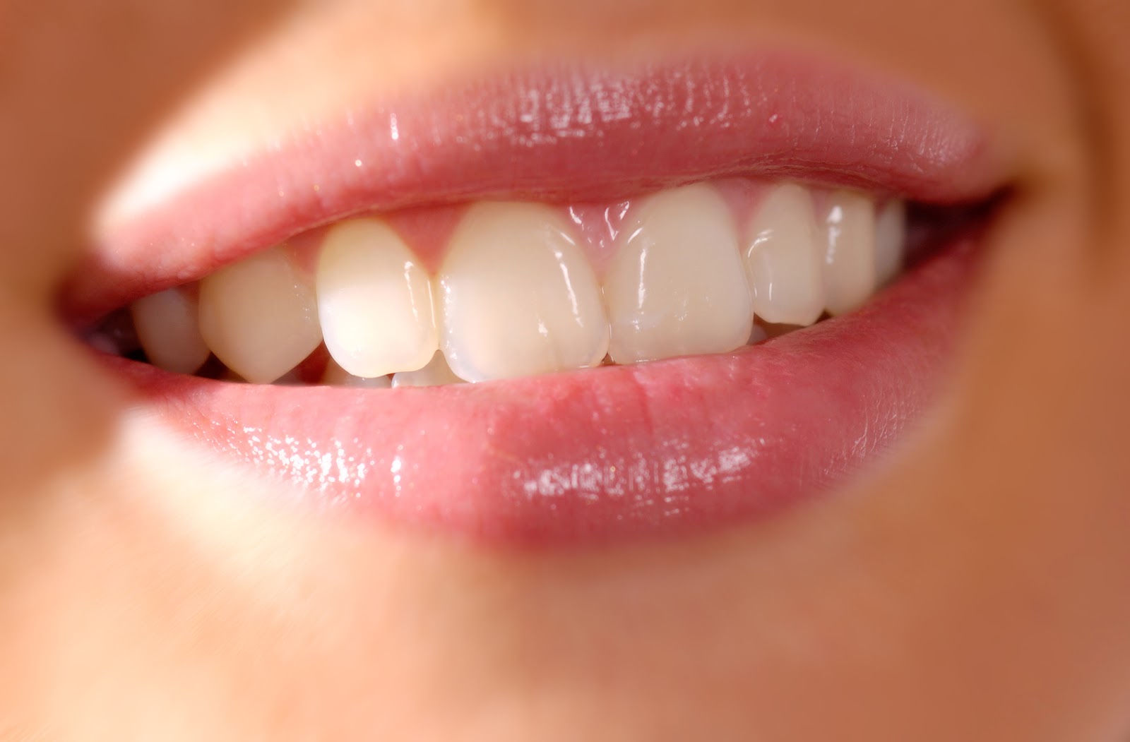 Видеть во сне вставные зубы. К чему снится вставные зубы? К чему снятся зубы