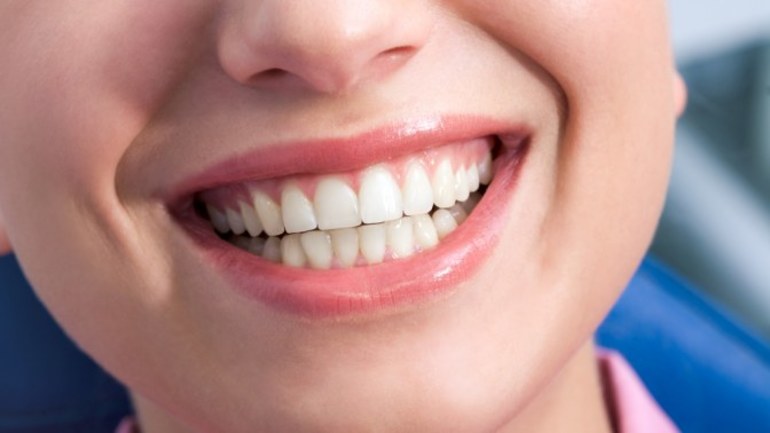 Обычные здоровые зубы