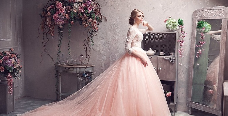 Розовое свадебное платье во сне