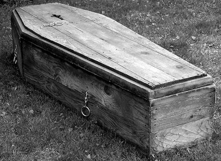 Ящик для погребения во сне