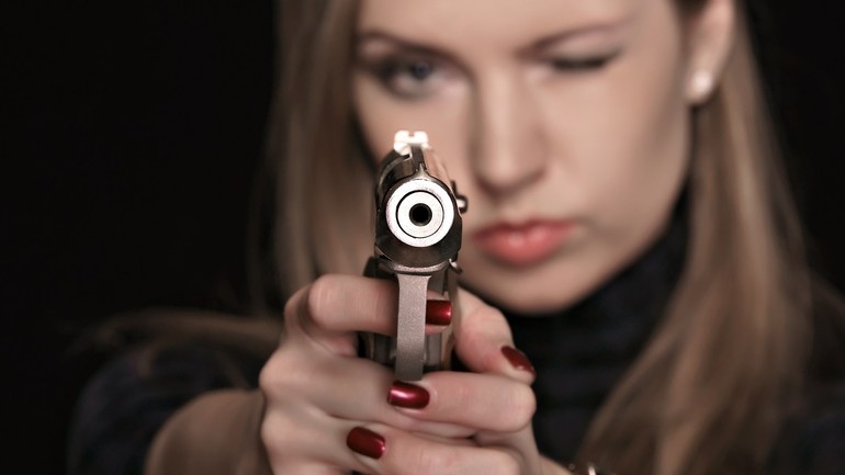 Если пистолет снится женщине
