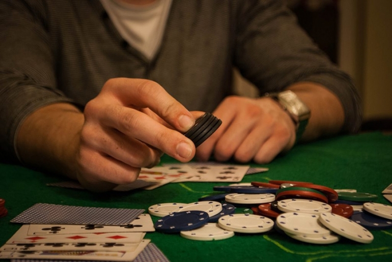 К чему видеть во сне игру покер
