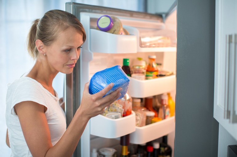 Почему приснился холодильник
