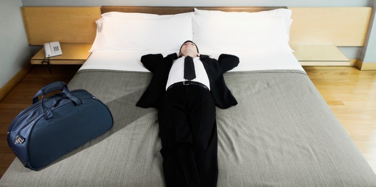 Поселиться в гостинице во сне