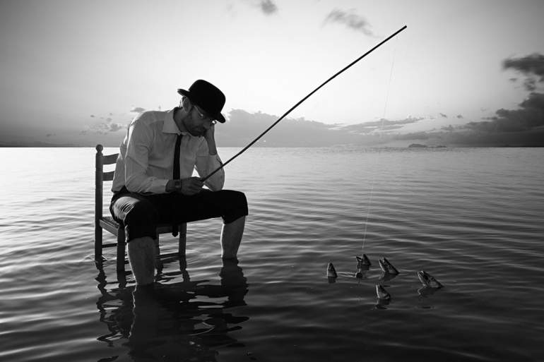 Ловить рыбу на удочку для мужчины