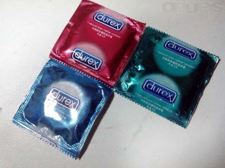 Новый, запечатанный презерватив