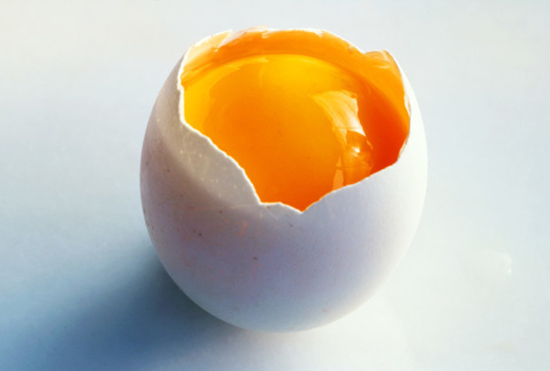 К чему снятся сырые яйца