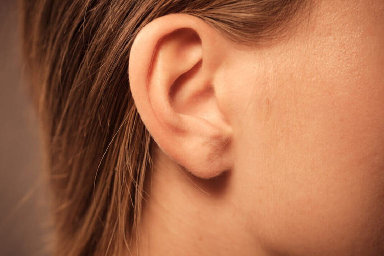 Почему по сонникам ухо считается важнее, чем глаза
