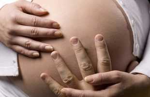 К чему может присниться своя беременность и шевеление ребенка в животе
