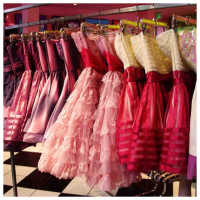 К чему приснилось розовое платье: толкования сонников